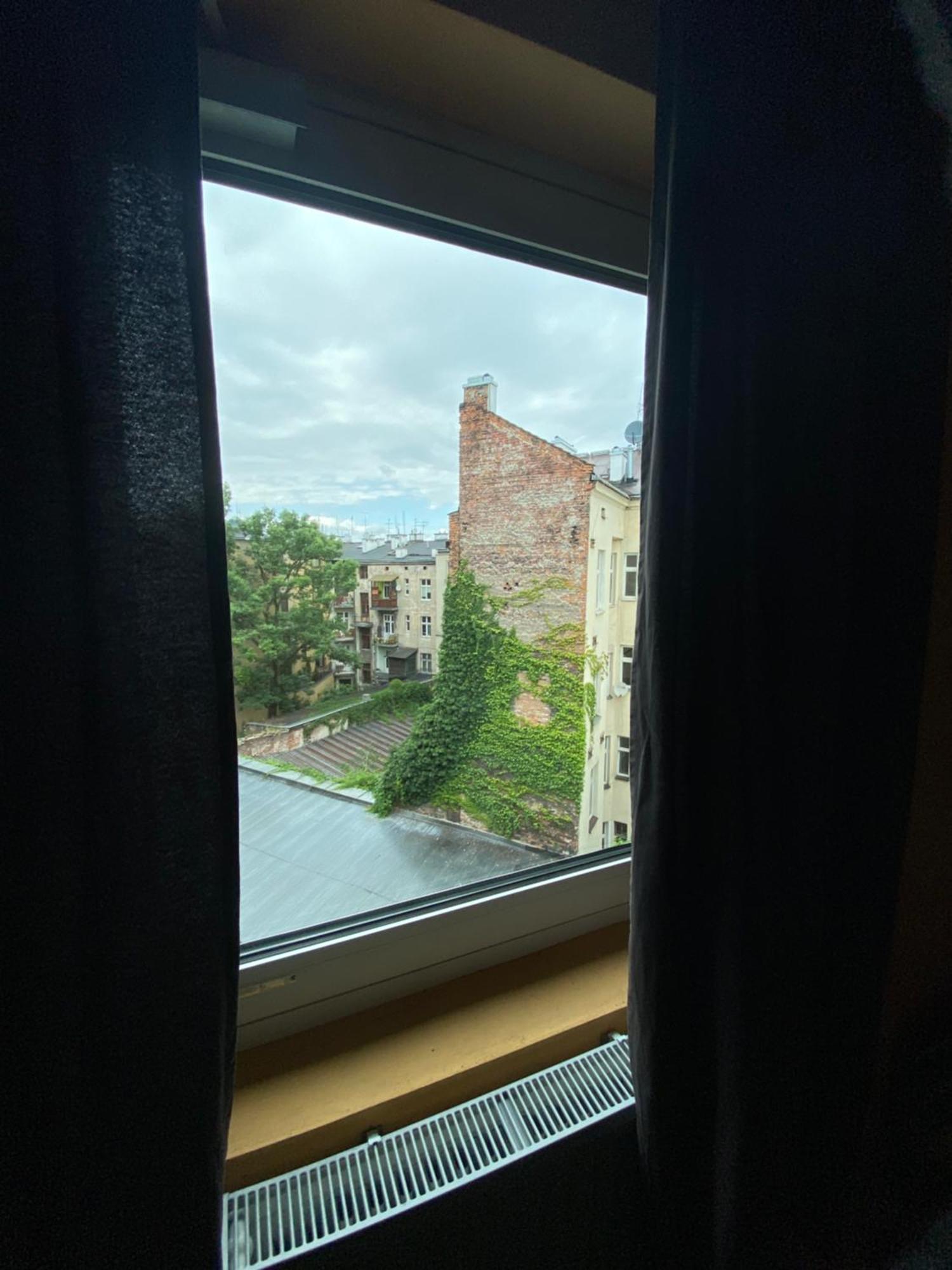 Art Inn Space Krasków Eksteriør bilde